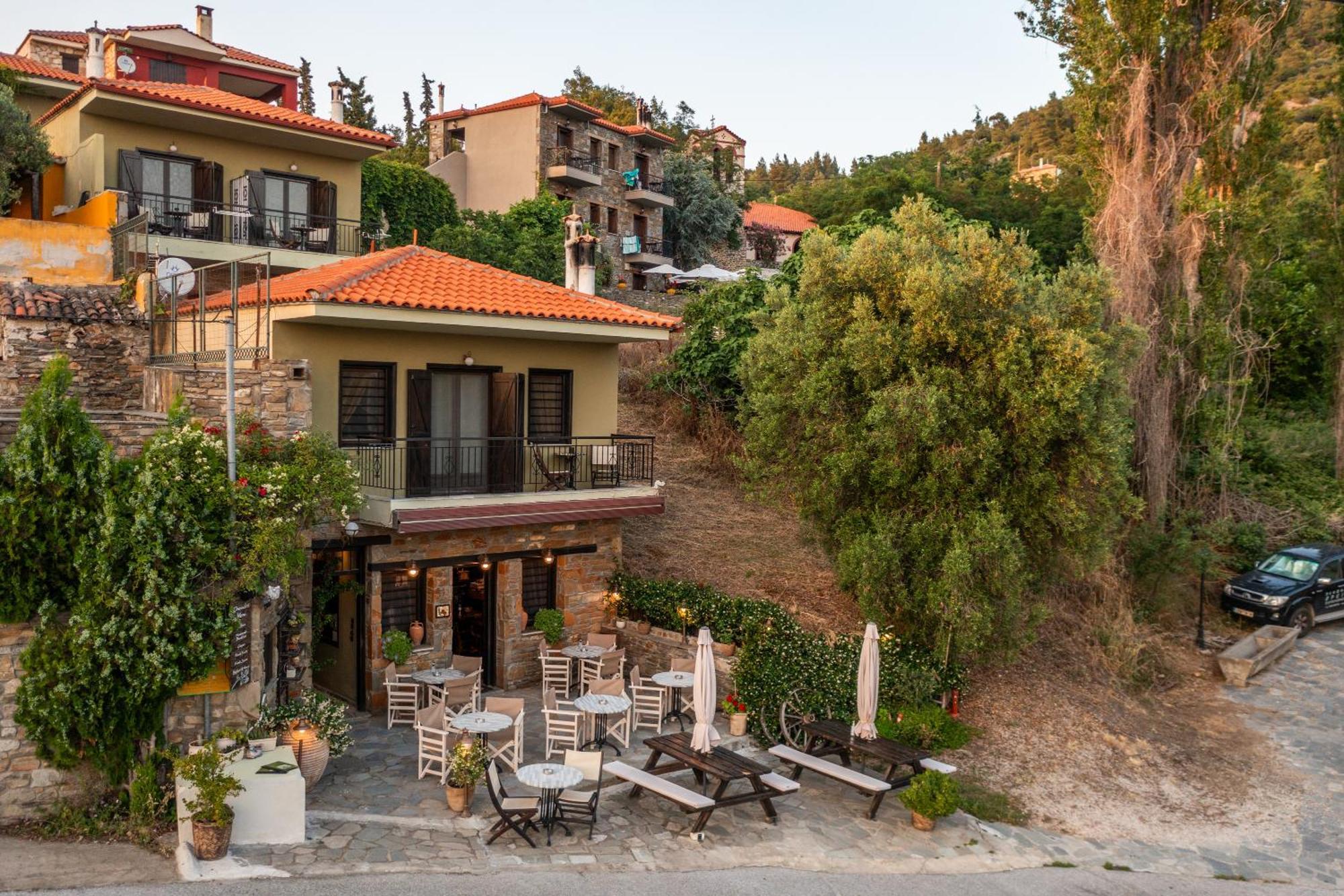 Oreiades Guesthouse Parthenon Exterior photo