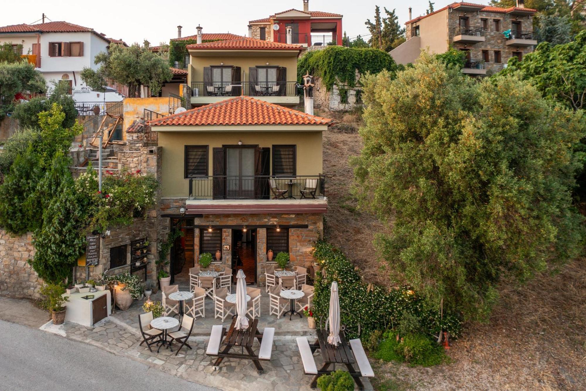 Oreiades Guesthouse Parthenon Exterior photo