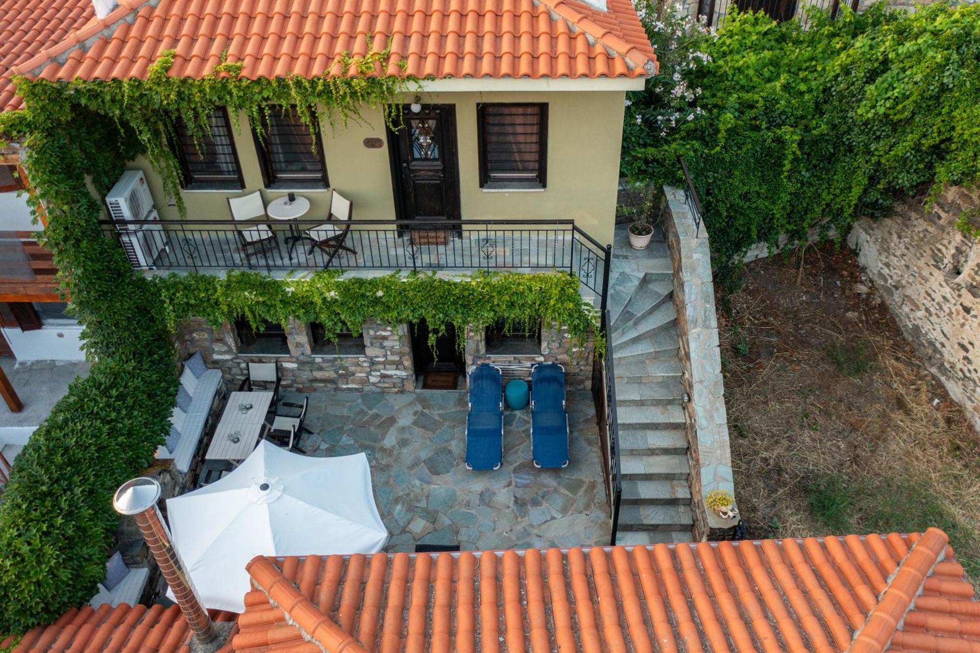 Oreiades Guesthouse Parthenon Exterior photo