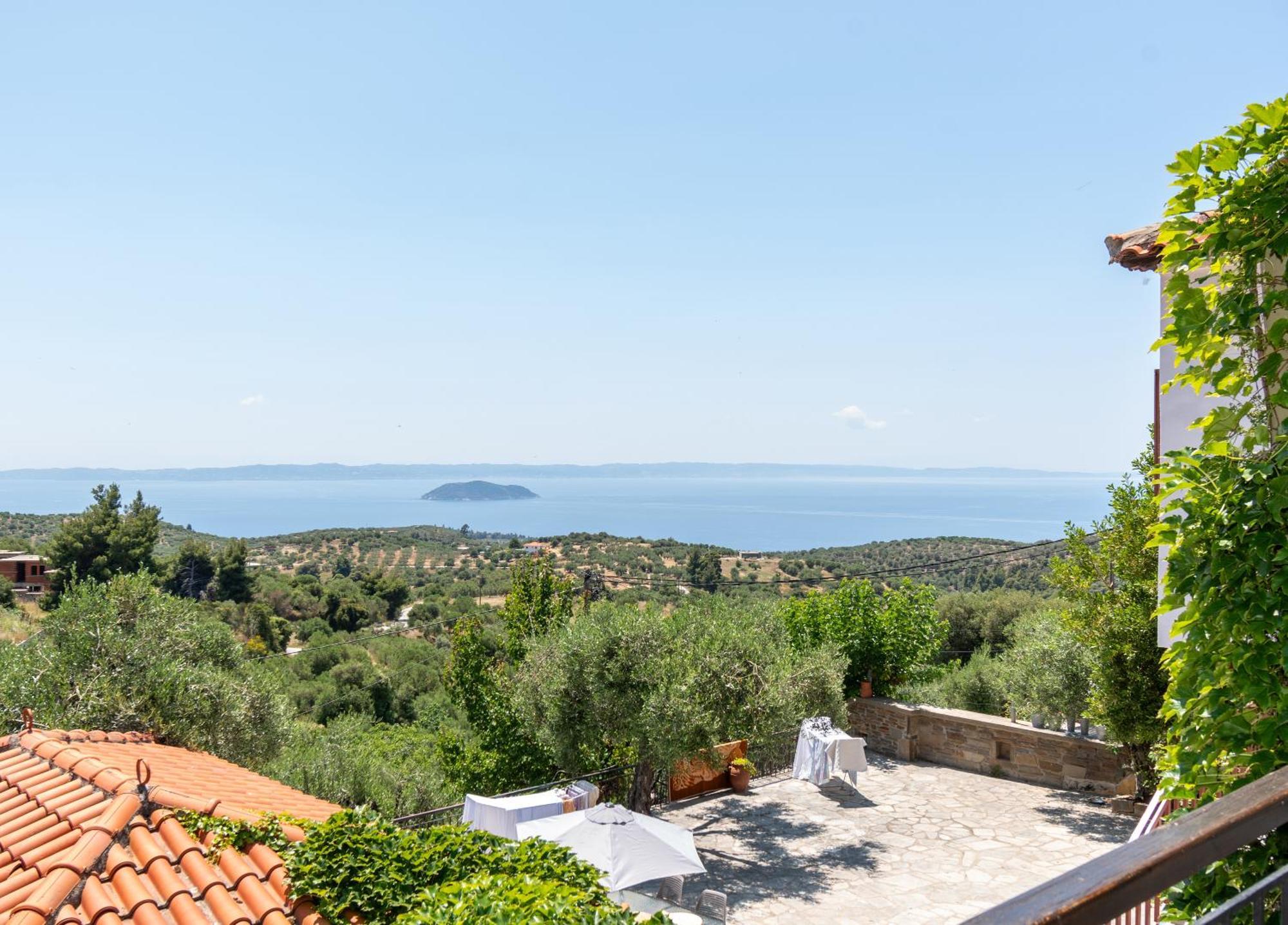 Oreiades Guesthouse Parthenon Exterior photo