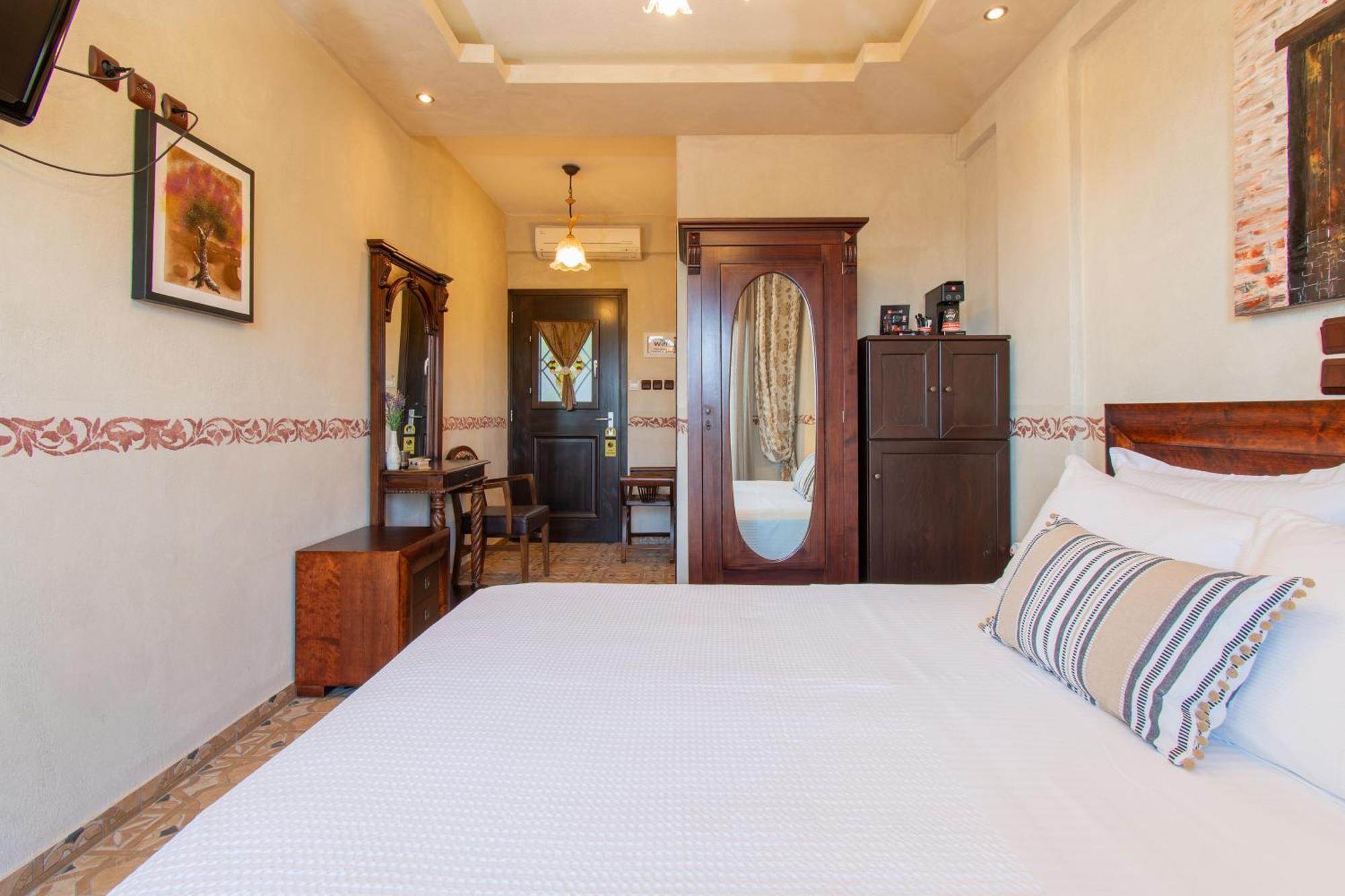 Oreiades Guesthouse Parthenon Exterior photo