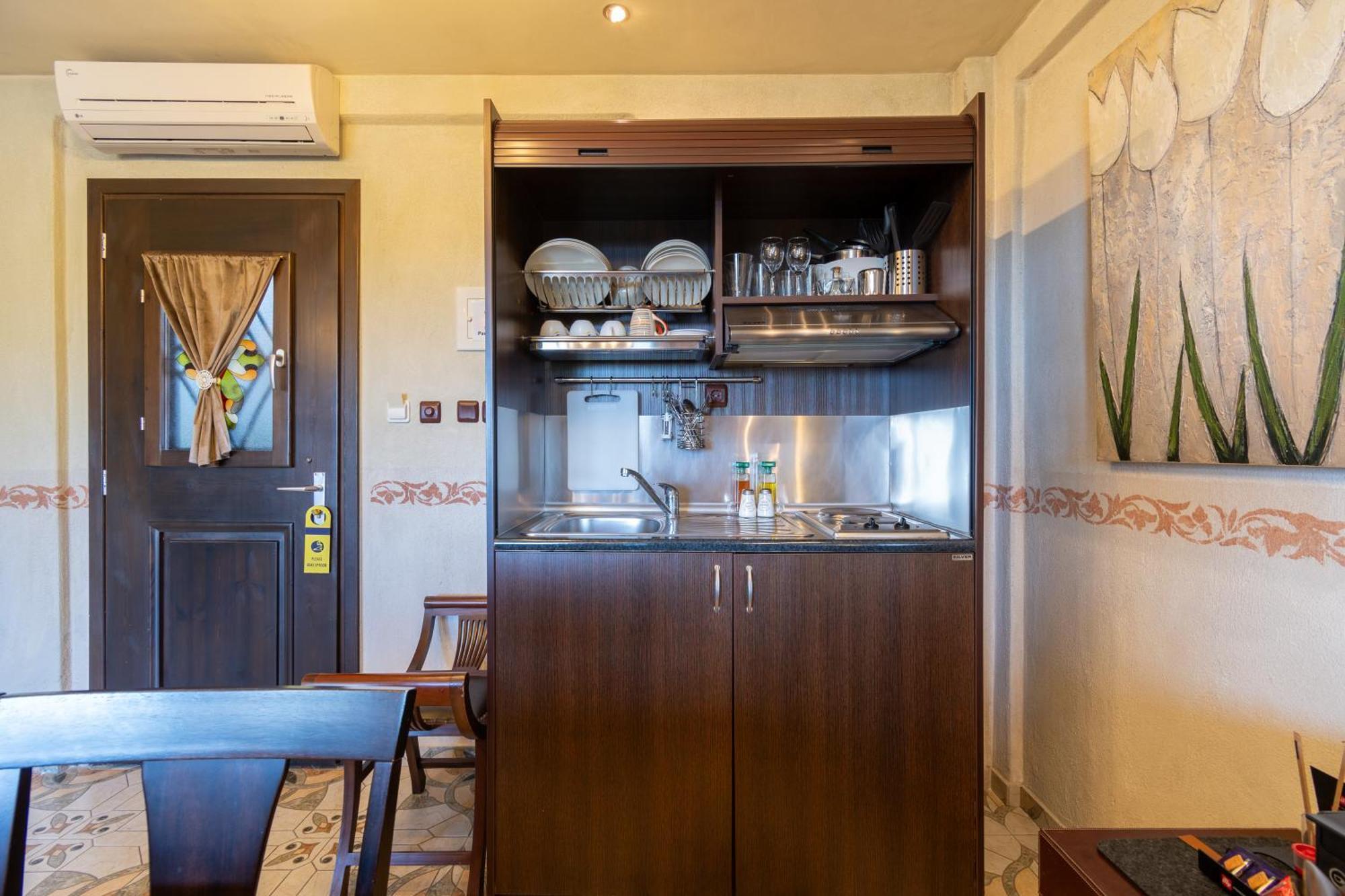 Oreiades Guesthouse Parthenon Exterior photo